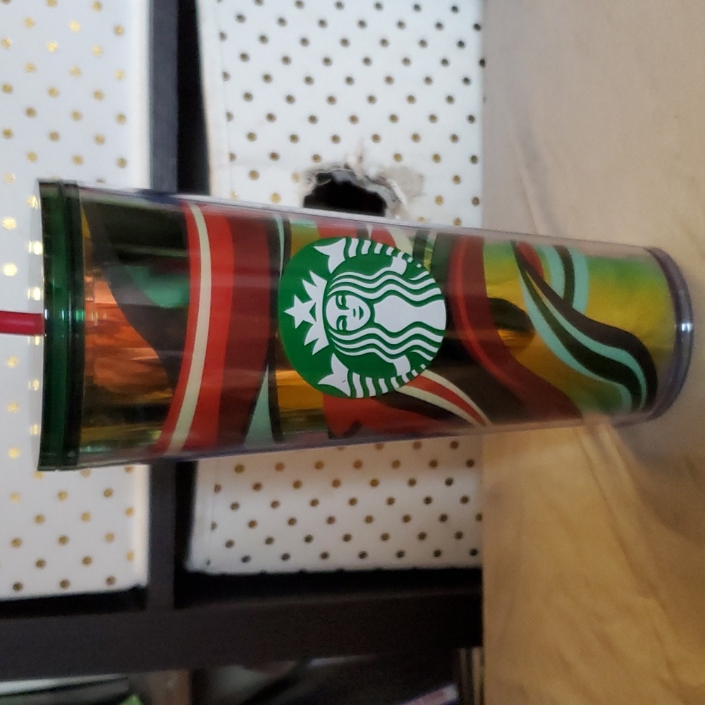 Starbucks 24 oz wavy tumbler